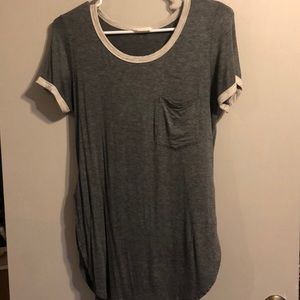 Rainbows & Cupcakes Grey flow tee